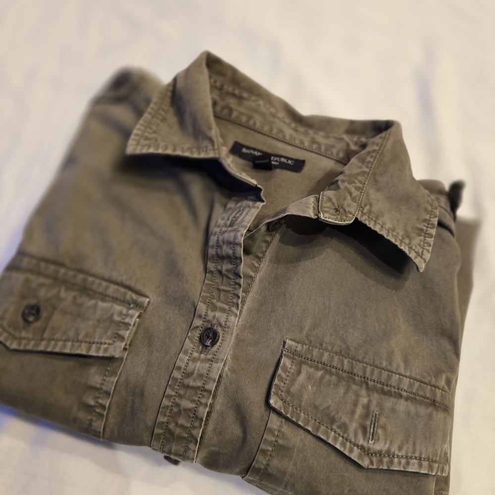 Banana Republic Olive Green Button-Up Dillon Shirt